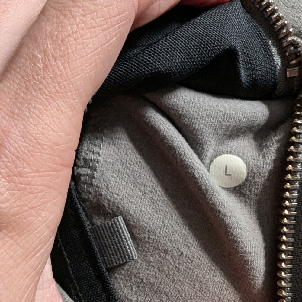 Lululemon Men's Fall Jacket Large - Picture 5 of 5